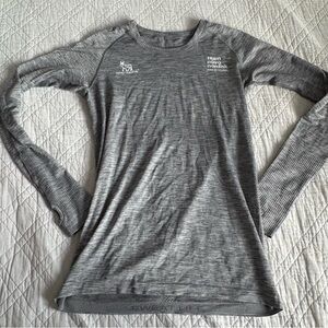 Lululemon Gray Women’s Swiftly Tech with Company Lettering Size L